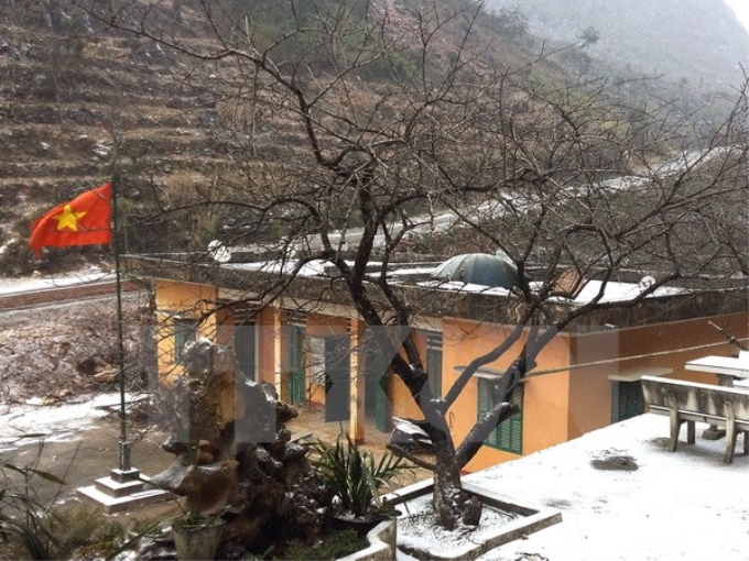 Băng giá và mưa tuyết tại Trạm Biên phòng Phó Bảng thuộc Đồn Biên phòng Phó Bảng, huyện Đồng Văn, Hà Giang. (Ảnh: Minh Giáp/TTXVN)